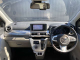 キャストの運転席周りの画像です。興味がわいて来ませんか?ゆっくり、じっくりご覧下さい。