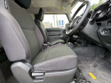 座り心地が良いシートなので長時間の運転でも快適にお過ごしいただけます。