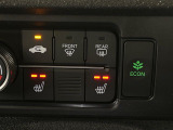 【シートヒーター】寒い日に重宝するシートヒーター!エアコンより早く温まってくれるので寒がりの人も安心ですね♪エアコンの温風は乾燥するから苦手、という方にもをおすすめです。
