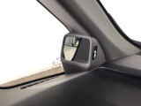 停車時や発進時、対向車とのすれ違いや路肩に寄せる時など、車両左側前方を確認するときに役立ちます♪