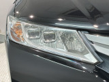 LEDヘッドライトは、点灯の瞬間から最大光量を発揮し、突然暗くなるトンネルなどでの安定感を高めます。