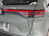 特徴的なデザインで後方からの確認しやすいLEDリアコンビネーションランプ