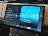【キャビンライティング】好みのカラーを選べるキャビンライティング。レンジローバー のインテリアデザインを際立たせ、没入感あふれる空間を演出します。