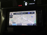 ルーミーのカーナビは、大きくて見やすいディスプレイとわかりやすい操作性が魅力。 地図の表示はシンプルで、ルート案内もスムーズ。