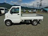 4WD、5速MT、エアコン、パワステ、切替4WD、レベライザー!ご来店の際は、在庫確認の上お越しくださいますようお願いします。