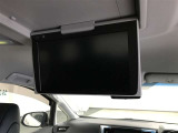 後席モニター☆長距離ドライブや渋滞の際に退屈しがちな状況も楽しいひと時に☆