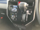 オートエアコン★温度を設定すれば車内を快適な温度に保ってくれます♪