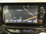 メモリーナビを装備。タッチパネル式で使いやすく、お出かけもラクラクです。
