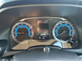 車両や燃費情報等を表示し快適なドライブをサポートする4.2in.カラーディスプレイ付アドバンスドドライブアシストディスプレイ。表示もクッキリで視認性に優れています♪