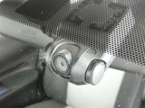 万が一のトラブルのときにも役に立つドライブレコーダーを装備しています。側面衝突や幅寄せ・割り込み対策に!