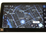 スマホやiPhoneと連携し対応アプリを表示させて使うコネクティッドナビ対応ディスプレイオーディオPlus。フルセグTV対応です。ナビ連動ETC搭載。利用日や料金の確認がモニターで出来ます。