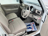全車消毒済み。納車時にはもう一度キレイにいたしますので安心してお乗りいただけます。♪フロントベンチシートで助手席への移動もラクラク!!
