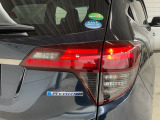 特徴的なデザインで後方からの確認しやすいLEDリアコンビネーションランプ