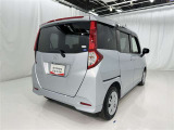 広々とした車内空間に優れた燃費性能。更にデザインも上質で人気のお車です!