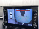 【フロントカメラ】運転席に座った状態で死角になりやすいクルマの前の様子まで確認でき安全ですね♪