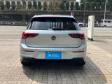 アフターサービスは全国のVolkswagen正規ディーラーで対応。遠方のお客様も安心してご購入いただけるよう、丁寧にサポートいたします。