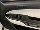 運転の操作性、快適性、など全ては、シートポジションから始まります。シートメモリーは、重要な機能です。