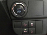 プッシュスタートシステムです! ボタンを押すだけでエンジンのON、OFFが出来ます!! とっても便利ですよ(^^♪