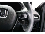 Hondaセンシングの機能のひとつ、アダプティブクルーズコントロール付!アクセルから足を離しても設定したスピードと前車との車間を保ち走行してくれます!車線維持もアシスト☆高速道路で疲労軽減ですね☆