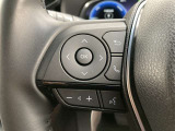 運転中、オーディオの操作をしてて、ハッとしたことはありませんか?ステアリングスイッチは、運転中でもハンドルでオーディオの操作が可能です。安全なドライブをサポートします。