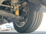お車を安心してお乗りいただく為には、足回りの定期点検が欠かせません。サービスサポート(有償保証)では無料点検もご提供しており、安心のカーライフをお過ごしいただけるサポート体制が整っています。