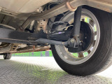 お車を安心してお乗りいただく為には、足回りの定期点検が欠かせません。サービスサポート(有償保証)では無料点検もご提供しており、安心のカーライフをお過ごしいただけるサポート体制が整っています。
