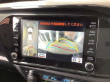 パックモニタ-も装備しております。車庫入れの苦手なお客様、もうご心配いりません。重宝してくれると思います。