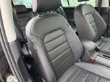 &ldquo;Certified Pre-Owned&rdquo;はお客様の安全性のため、厳しい基準を設定しています。その厳しいチェックをクリアして選び抜かれた車両だけを、ベストコンディションに仕上げてお届けします。
