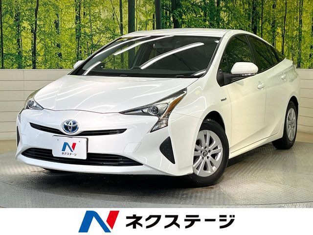 プリウス1.8 E