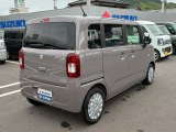 店舗間での在庫車両の移動がございます。直接ご来店の際は、一度お電話をいただければスムーズにご案内をさせていただきます。