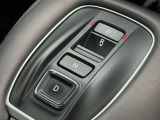 ボタン式のシフトは直感的な操作性により、ドライバーの快適な運転を支援します!