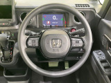 【ステアリングスイッチ】運転中、前方から目線をそらすことなく、オーディオ等の操作が可能な便利機能!安心&快適なドライブを演出してくれます♪