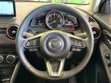 【純正革巻きステアリング】上質な革を使用することで、手にしっかり馴染みとても運転しやすいハンドルです♪