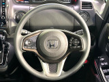 【ステアリングスイッチ】運転中、前方から目線をそらすことなく、オーディオ等の操作が可能な便利機能!安心&快適なドライブを演出してくれます♪