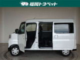 両側パワースライドドア付きだから、狭い駐車スペースなどでの 乗り降りラクラク!小さなお子さまのいるご家庭には嬉しい装備。