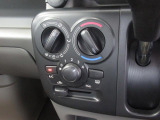 気温に合わせて直感的に操作することで、車内をいつでも快適に保てます。