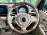 【純正革巻きステアリング】上質な革を使用することで、手にしっかり馴染みとても運転しやすいハンドルです♪