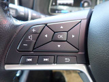 ステアリングスイッチが装備されておりステアリングから手を離す事無くオーディオ類の操作が可能ですので非常に便利です♪