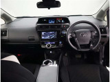 オシャレなインテリアで運転する気分も盛り上がりますよね^^