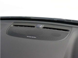 【harman/kardon】世界のオーディオファン垂涎のプレミアムサウンドシステムを搭載。原音に近い音場空間を忠実に再現。乗る人すべてに最良の音響体験を提供します。