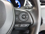 アダプティブクルーズコントロール機能付きです。走行中に先行車の様子を検知しながら、設定した車速の範囲内で先行車との距離のキープを支援します。詳細は販売店スタッフまでおたずねください。