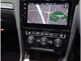 VW純正インフォティメントシステム「DiscoverPro」大変使いやすいタッチパネル型ナビゲーションでETC2.0とバックカメラが付いています。
