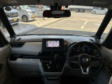 運転席・インパネまわりの画像です!ドライブがより一層快適にお楽しみいただけると思います!