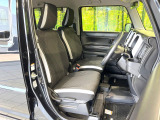 運転席シート廻りは使用感も少なく、良好な状態となっています。丁寧に使われていたことがよくわかりますね。