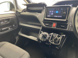 【 オートエアコン 】車内温度を感知して自動で温度調整をしてくれるのでいつでも快適な車内空間を創り上げます!