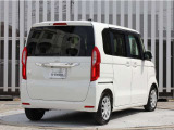 お支払いはホンダクレジットをご利用ください。運転免許所をご持参いただければ審査が可能です。また月々のお支払金額を抑えられるなど、メリットがいっぱいの据え置きクレジットもご用意しております。
