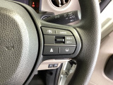 クルーズコントロールを装備しています。高速道路などで一定の速度で走ってくれるので運転が楽ですよ!速度を設定できますので、スピードの出しすぎにも注意できます。