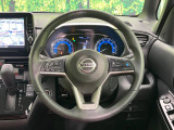 【ステアリングスイッチ】運転中、前方から目線をそらすことなく、オーディオ等の操作が可能な便利機能!安心&快適なドライブを演出してくれます♪