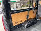 後ろも広々としていますよ!色々な用途でアレンジ出来ちゃいます!! お車によってはフラットになります!
