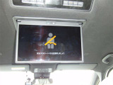 後席モニター